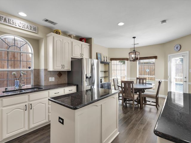 1803 Timber Ridge Drive, Frisco, TX 75036