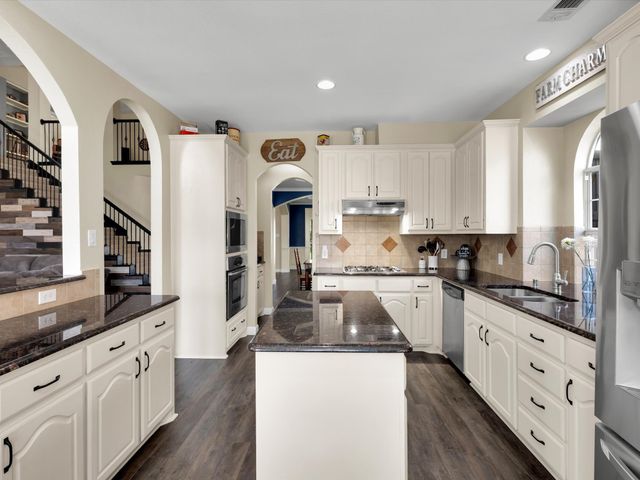 1803 Timber Ridge Drive, Frisco, TX 75036