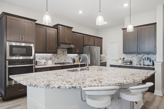 412 Fair Oaks DR, Georgetown, TX 78628