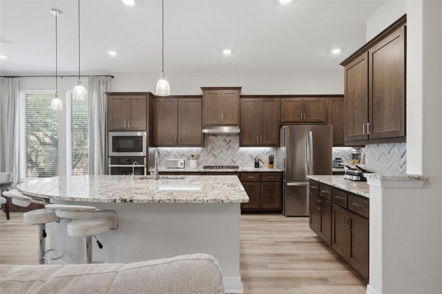412 Fair Oaks DR, Georgetown, TX 78628
