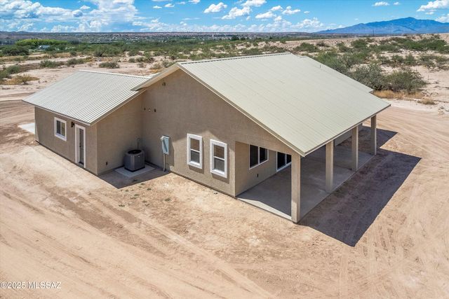 1577 E Gambel Way, Benson, AZ 85602
