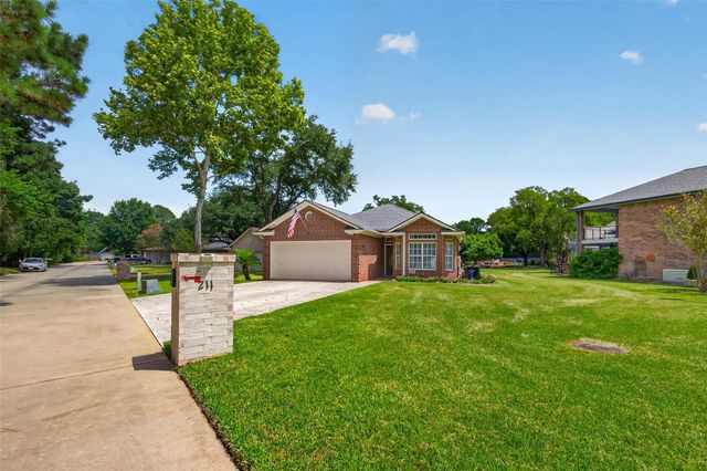 211 Lake Walden Cove, Montgomery, TX 77356