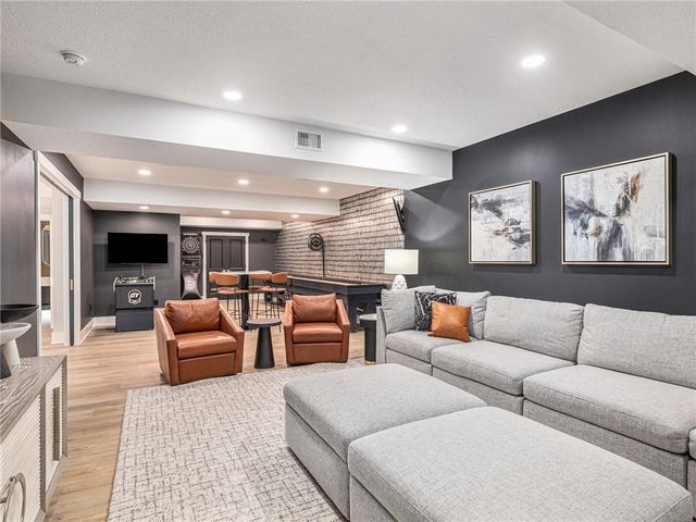 17309 Stearns Street, Overland Park, KS 66221