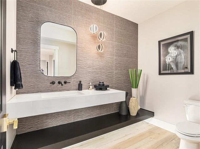 17309 Stearns Street, Overland Park, KS 66221