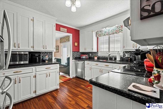 706 Lipscomb Ave., Marion, SC 29571