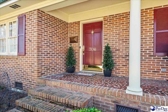 706 Lipscomb Ave., Marion, SC 29571
