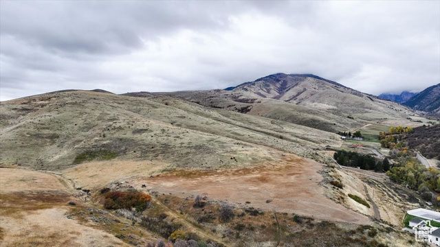 2075 E CANYON RD, Smithfield, UT 84335