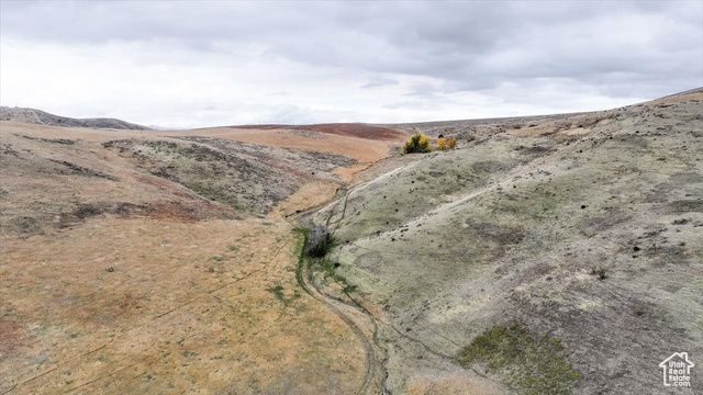 2075 E CANYON RD, Smithfield, UT 84335