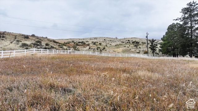 2075 E CANYON RD, Smithfield, UT 84335