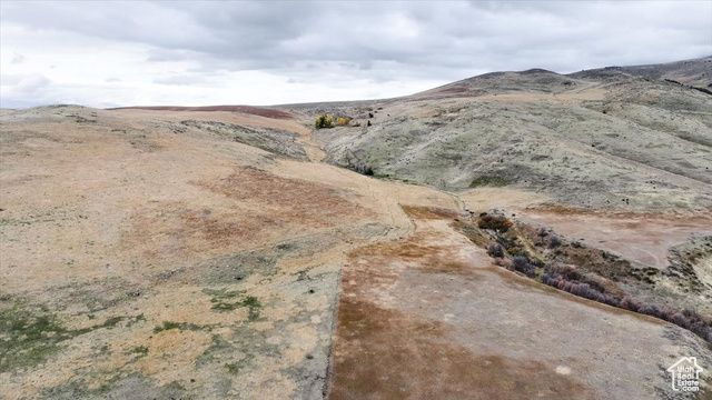 2075 E CANYON RD, Smithfield, UT 84335