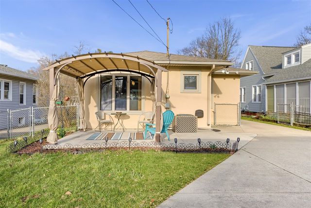 136 N Broad Street, Battle Creek, MI 49017