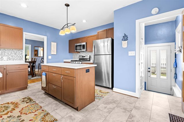 136 N Broad Street, Battle Creek, MI 49017