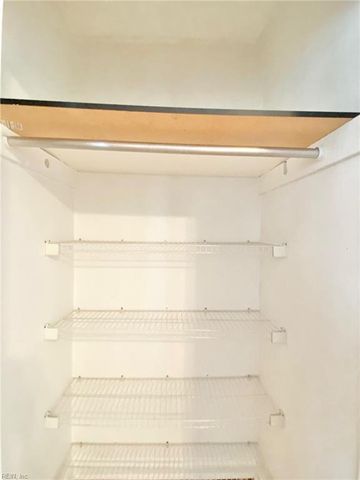 154 Armstrong DR, Hampton, VA 23669