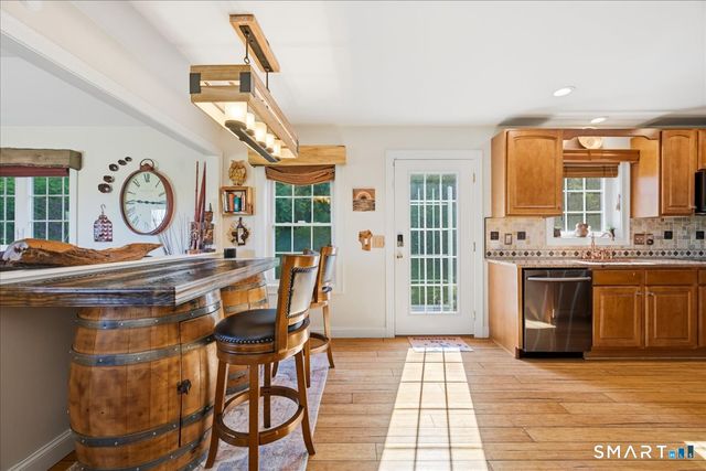 271 Putnam Road, Pomfret, CT 06259