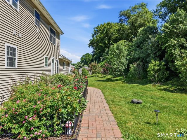 271 Putnam Road, Pomfret, CT 06259