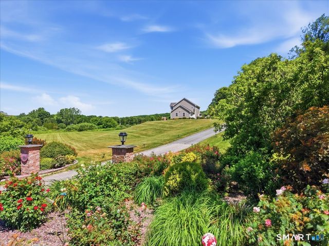 271 Putnam Road, Pomfret, CT 06259
