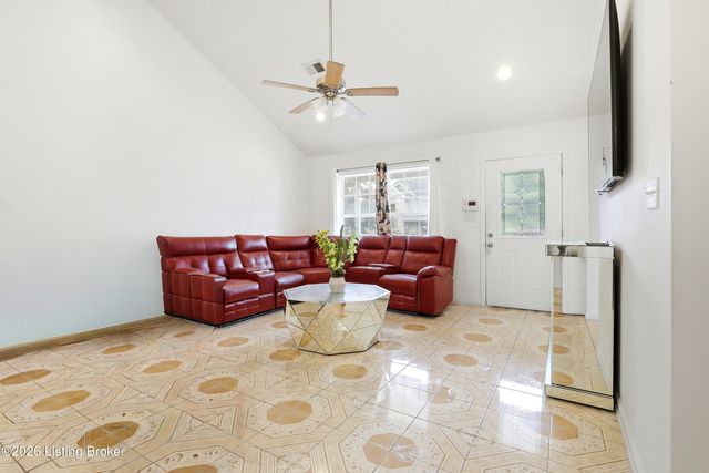 13018 Bessels Blvd, Louisville, KY 40272