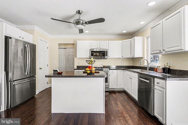 207 EDENDERRY WAY, Enola, PA 17025