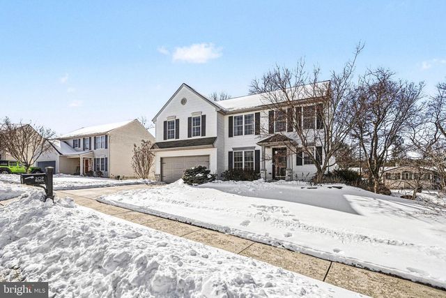 207 EDENDERRY WAY, Enola, PA 17025