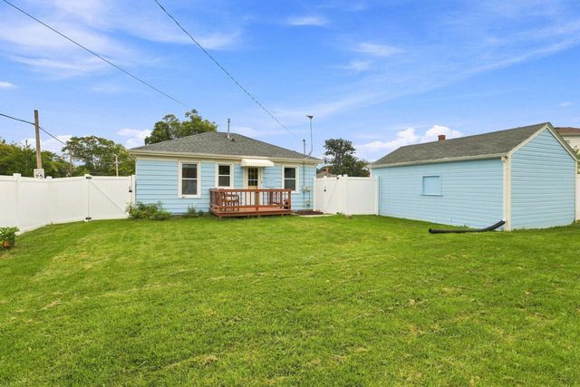 2062 Shoop STREET, Racine, WI 53404