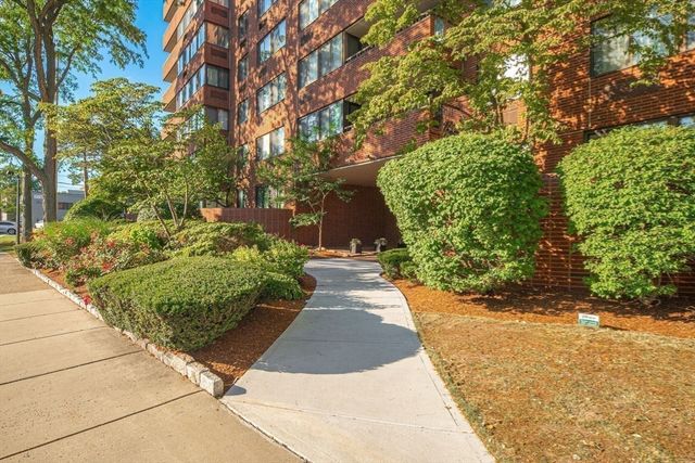 77 Adams St 303, Quincy, MA 02169