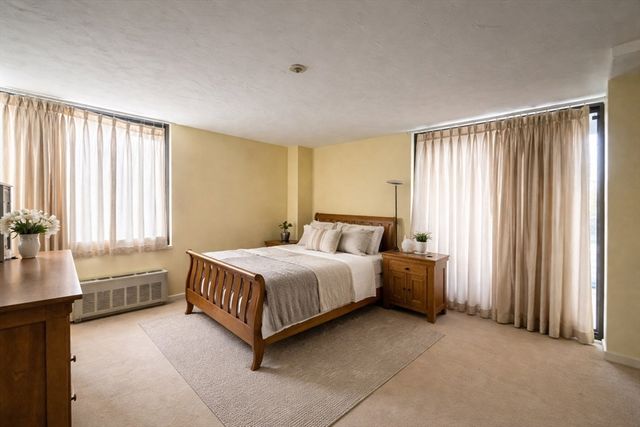 77 Adams St 303, Quincy, MA 02169