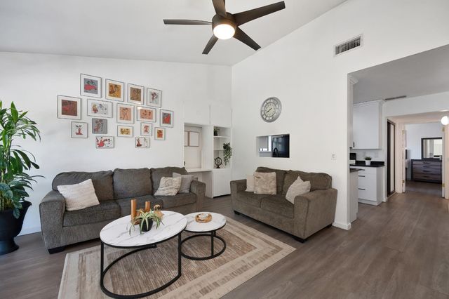 2350 Alta Garden Ln #B, Sacramento, CA 95825