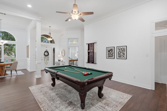 3236 Golden Oaks Circle, Granbury, TX 76049