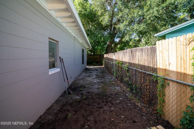 6256 SAGE Drive, Jacksonville, FL 32210