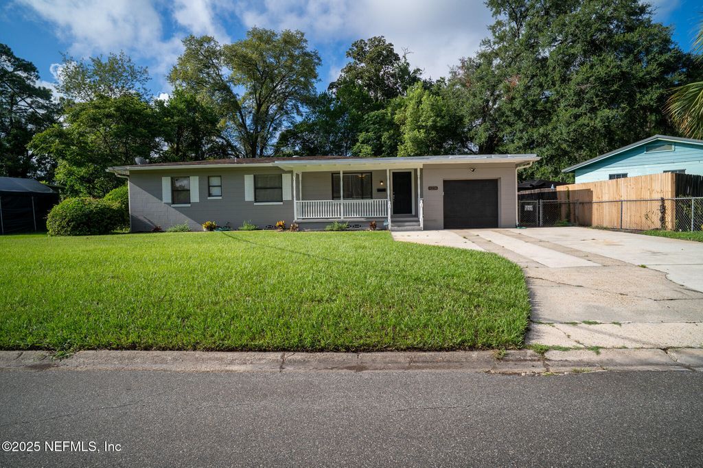 6256 SAGE Drive, Jacksonville, FL 32210