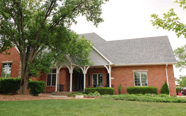 2475 Dundee Ln, Salina, KS 67401