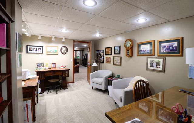 2475 Dundee Ln, Salina, KS 67401