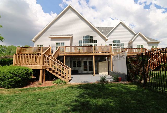 2475 Dundee Ln, Salina, KS 67401