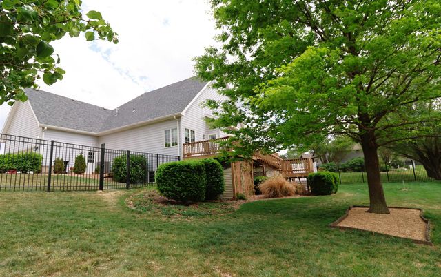 2475 Dundee Ln, Salina, KS 67401