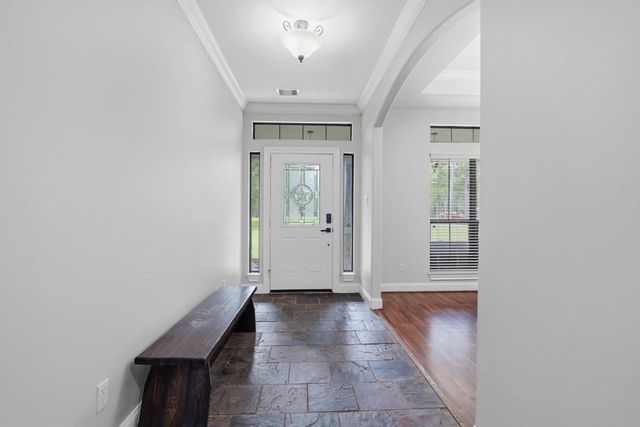 237 County Road 6401, Dayton, TX 77535