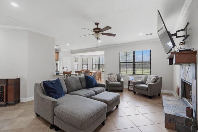 237 County Road 6401, Dayton, TX 77535