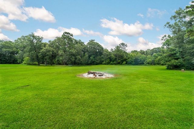 237 County Road 6401, Dayton, TX 77535
