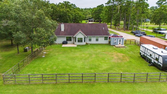 237 County Road 6401, Dayton, TX 77535