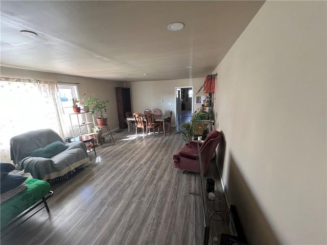 216 E Prairie Avenue, Girard, KS 66743