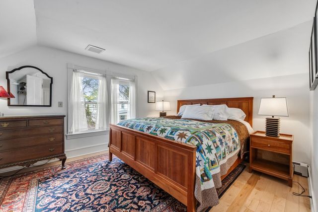39 Converse Court, Burlington, VT 05401