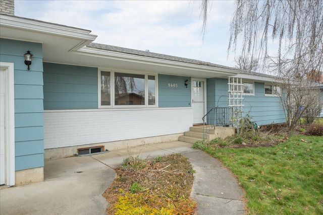 8605 E Whitman Ave, Spokane Valley, WA 99212