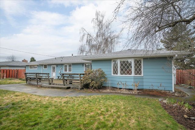 8605 E Whitman Ave, Spokane Valley, WA 99212