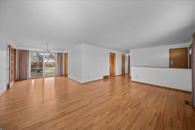 8605 E Whitman Ave, Spokane Valley, WA 99212