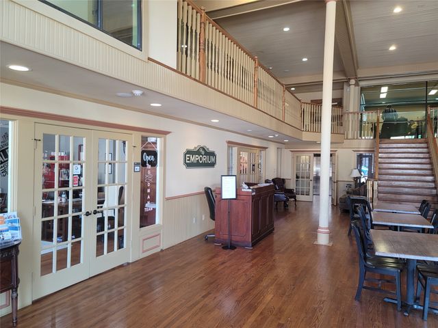 101 S Dallas Street 305, Ennis, TX 75119