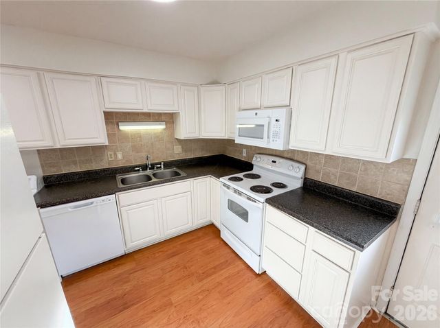 1911 Smoke Ridge Court 1, Charlotte, NC 28210