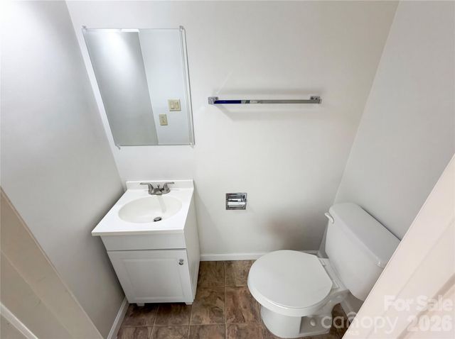 1911 Smoke Ridge Court 1, Charlotte, NC 28210