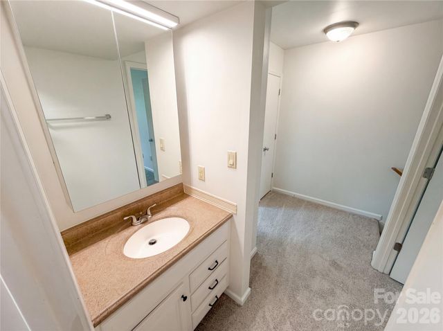 1911 Smoke Ridge Court 1, Charlotte, NC 28210