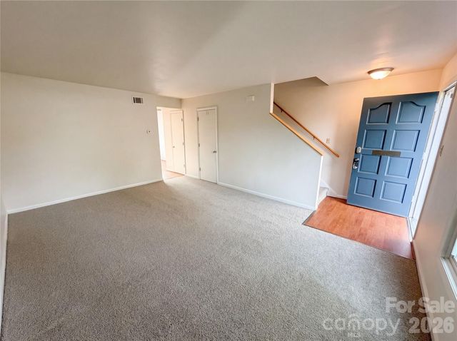 1911 Smoke Ridge Court 1, Charlotte, NC 28210