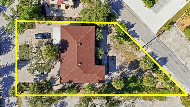 5441-5451 Oak Ridge AVE, Fort Myers Beach, FL 33931