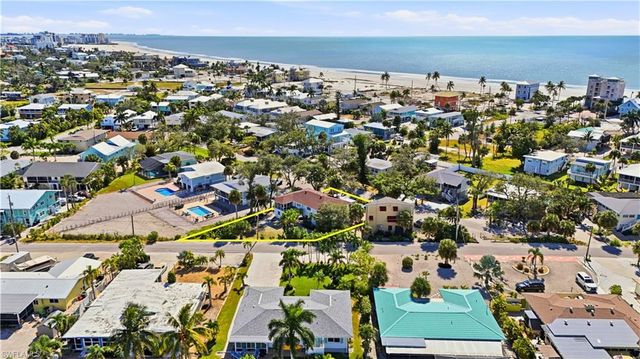 5441-5451 Oak Ridge AVE, Fort Myers Beach, FL 33931